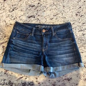 Women’s American Eagle shorts